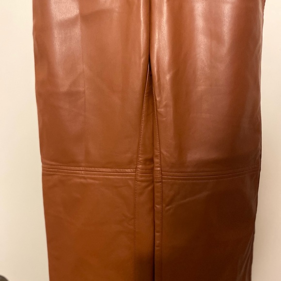 NWOT HOUSE OF CB $195 INAYA RED BROWN STRETCH VEGAN LEATHER PANTS NWOT XS - Picture 5 of 10